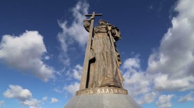 Kutsal Prens Vladimir Borovitskaya Meydanı yakınındaki Kremlin, Rusya Moskova'da büyük anıt. Açılış töreni 4 Kasım 2016 gerçekleşti