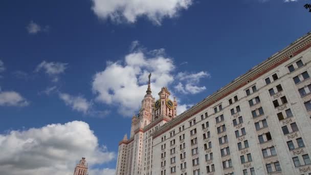 Lomonosov Universidad Estatal de Moscú, edificio principal, Rusia — Vídeo de stock