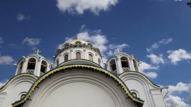 Yasenevo, Moskova, Rusya, Tanrının annesi korunması Kilisesi. Tapınağın 2009 yılında kurulmuş ve bağış ücretleri mal oldu  