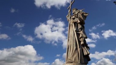  Kutsal Prens Vladimir Borovitskaya Meydanı yakınındaki Kremlin, Rusya Moskova'da büyük anıt. Açılış töreni 4 Kasım 2016 gerçekleşti