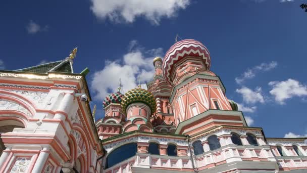 Saint Basil cathedral ( Temple of Basil the Blessed), Red Square, Moscow, Russia — Stock Video