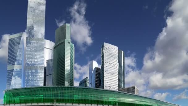 Μόσχα κεντρικό κύκλο - το μικρό δακτύλιο, Mcc, ή Mk Mzd και ουρανοξύστες του διεθνές επιχειρηματικό κέντρο (πόλη), Ρωσία. Σιδηροδρομικός Σταθμός του Delovoy Tsentr — Αρχείο Βίντεο