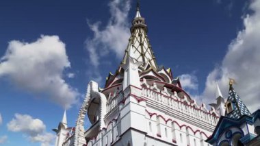  Izmailovsky Kremlin (Izmailovo Kremlin), Moskova, Rusya - müzeler, restoranlar, fuarlar ve piyasalar ve diğer birçok konumlar da dahil olmak üzere en renkli ve ilginç şehir yerlerinden biridir 