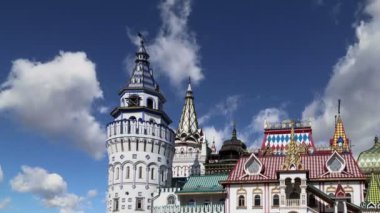  Izmailovsky Kremlin (Izmailovo Kremlin), Moskova, Rusya - müzeler, restoranlar, fuarlar ve piyasalar ve diğer birçok konumlar da dahil olmak üzere en renkli ve ilginç şehir yerlerinden biridir 