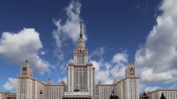 Lomonosov Universidad Estatal de Moscú, edificio principal, Rusia — Vídeo de stock