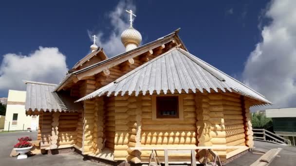 Iglesia ortodoxa moderna de madera Moscú, Rusia — Vídeos de Stock