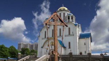 Yasenevo, Moskova, Rusya, Tanrının annesi korunması Kilisesi. Tapınağın 2009 yılında kurulmuş ve bağış ücretleri mal oldu 