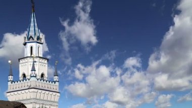  Izmailovsky Kremlin (Izmailovo Kremlin), Moskova, Rusya - müzeler, restoranlar, fuarlar ve piyasalar ve diğer birçok konumlar da dahil olmak üzere en renkli ve ilginç şehir yerlerinden biridir 