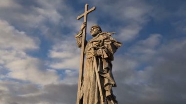 Kutsal Prens Vladimir Borovitskaya Meydanı yakınındaki Kremlin, Rusya Moskova'da büyük anıt. Açılış töreni 4 Kasım 2016 gerçekleşti