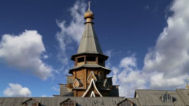 Izmailovsky Kremlin (Izmailovo Kremlin), Moskova, Rusya - müzeler, restoranlar, fuarlar ve piyasalar ve diğer birçok konumlar da dahil olmak üzere en renkli ve ilginç şehir yerlerinden biridir — Stok video