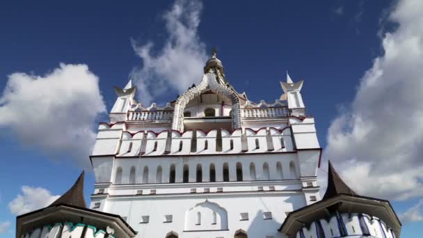 Izmailovsky Kremlin (Kremlin à Izmailovo), Moscou, Russie- est l'un des monuments les plus colorés et intéressants de la ville, y compris les musées, restaurants, foires et marchés et de nombreuses autres attractions — Video