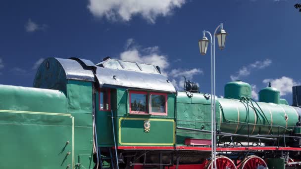 Oude stoom locomotieven, Moscow museum van spoorlijn in Rusland, Rizhsky treinstation (Rizhsky vokzal, Riga station) — Stockvideo