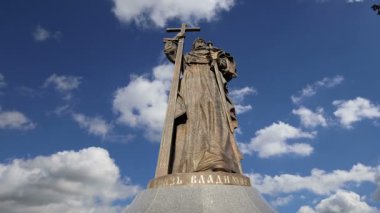 Kutsal Prens Vladimir Borovitskaya Meydanı yakınındaki Kremlin, Rusya Moskova'da büyük anıt. Açılış töreni 4 Kasım 2016 gerçekleşti 