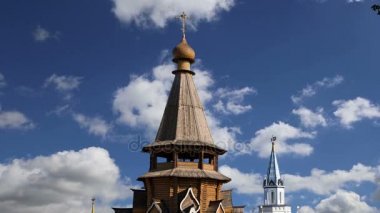 Aziz Nikolaos Kilisesi Izmailovsky Kremlin (Izmailovo Kremlin), Moskova, Rusya. Rus ahşap mimari geleneklerini inşa yeni kilise 