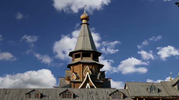 Church of St. Nicholas in Izmailovsky Kremlin (Kremlin in Izmailovo), Moscow, Russia. The new church, built in the traditions of Russian wooden architecture — Stock Video