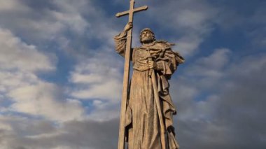 Kutsal Prens Vladimir Borovitskaya Meydanı yakınındaki Kremlin, Rusya Moskova'da büyük anıt. Açılış töreni 4 Kasım 2016 gerçekleşti 