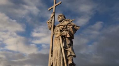 Kutsal Prens Vladimir Borovitskaya Meydanı yakınındaki Kremlin, Rusya Moskova'da büyük anıt. Açılış töreni 4 Kasım 2016 gerçekleşti 