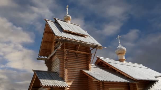 Moderne houten orthodoxe churchin van Moskou, Rusland — Stockvideo