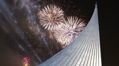Fatihler alan anıt Park açık havada Cosmonautics Müzesi ve havai fişek, Vdnk sergi yakınındaki Merkezi, Moskova, Rusya    