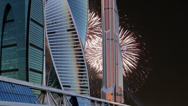 Uluslararası İş Merkezi (şehir) ve Fireworks uygulamasında, Moskova, Rusya gökdelenler — Stok video