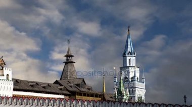  Izmailovsky Kremlin (Izmailovo Kremlin), Moskova, Rusya - müzeler, restoranlar, fuarlar ve piyasalar ve diğer birçok konumlar da dahil olmak üzere en renkli ve ilginç şehir yerlerinden biridir 