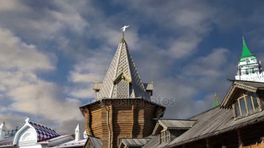  Izmailovsky Kremlin (Izmailovo Kremlin), Moskova, Rusya - müzeler, restoranlar, fuarlar ve piyasalar ve diğer birçok konumlar da dahil olmak üzere en renkli ve ilginç şehir yerlerinden biridir 