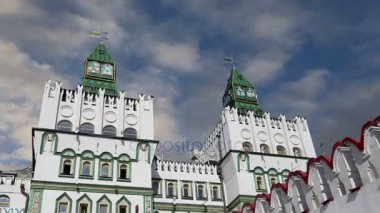  Izmailovsky Kremlin (Izmailovo Kremlin), Moskova, Rusya - müzeler, restoranlar, fuarlar ve piyasalar ve diğer birçok konumlar da dahil olmak üzere en renkli ve ilginç şehir yerlerinden biridir 