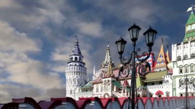  Izmailovsky Kremlin (Izmailovo Kremlin), Moskova, Rusya - müzeler, restoranlar, fuarlar ve piyasalar ve diğer birçok konumlar da dahil olmak üzere en renkli ve ilginç şehir yerlerinden biridir 