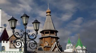  Izmailovsky Kremlin (Izmailovo Kremlin), Moskova, Rusya - müzeler, restoranlar, fuarlar ve piyasalar ve diğer birçok konumlar da dahil olmak üzere en renkli ve ilginç şehir yerlerinden biridir 