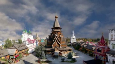  Izmailovsky Kremlin (Izmailovo Kremlin), Moskova, Rusya - müzeler, restoranlar, fuarlar ve piyasalar ve diğer birçok konumlar da dahil olmak üzere en renkli ve ilginç şehir yerlerinden biridir 