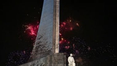Fatihler alan anıt Park açık havada Cosmonautics Müzesi ve havai fişek, Vdnk sergi yakınındaki Merkezi, Moskova, Rusya   