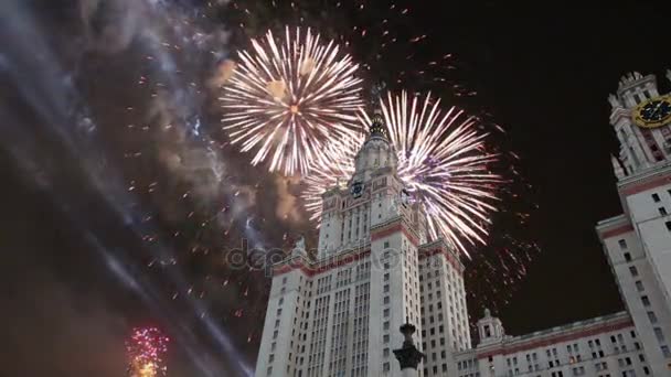 Fogos Artifício Sobre Universidade Estadual Lomonosov Moscou Edifício Principal Rússia — Vídeo de Stock