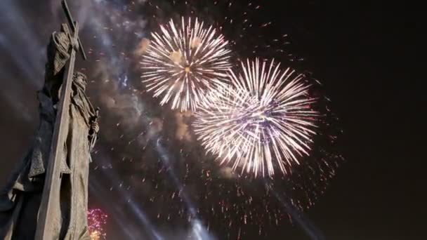 Fuochi Artificio Sul Monumento Santo Principe Vladimir Grande Piazza Borovitskaya — Video Stock