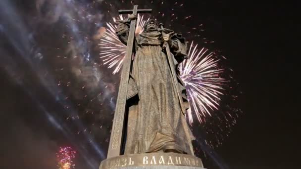 Fuegos Artificiales Sobre Monumento Santo Príncipe Vladímir Grande Plaza Borovitskaya — Vídeo de stock