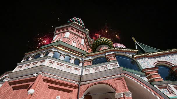 Catedral Intercesión Santísima Theotokos Foso Templo Basilio Bendito Fuegos Artificiales — Vídeos de Stock