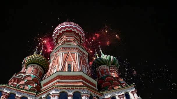 Catedral Intercesión Santísima Theotokos Foso Templo Basilio Bendito Fuegos Artificiales — Vídeos de Stock