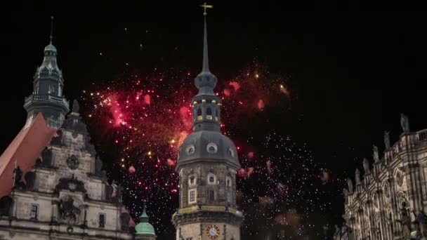 Hofkirche Eller Katedralen Holy Trinity Och Holiday Fireworks Barockkyrkan Dresden — Stockvideo