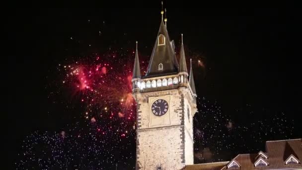 Altes Rathaus Und Feiertagsfeuerwerk Prag Blick Vom Altstadtplatz Tschechische Republik — Stockvideo