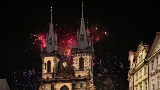 Gotische Kerk Van Moeder Gods Voor Tyn Old Town Square — Stockvideo