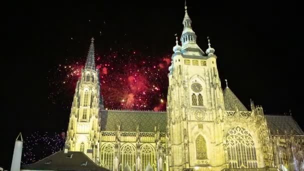 Vitus Cathedral Roman Catholic Cathedral Holiday Fireworks Prague Castle Hradcany — Stock Video