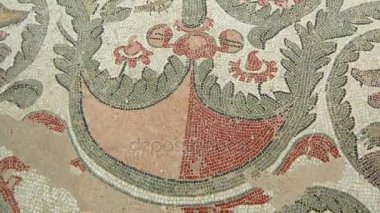 Sicilya, İtalya-03 Mayıs 2011: Mozaik parçası Roma Villa Romana del Casale, Sicilya, UNESCO Dünya Miras Listesi (Ken burns efekti)