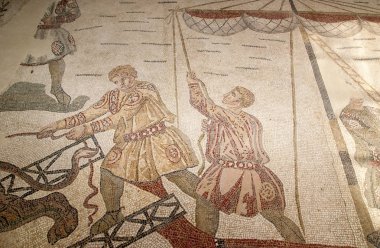 Sicilya, İtalya-03 Mayıs 2011: Mozaik parçası Roma Villa Romana del Casale, Sicilya, UNESCO Dünya Miras Listesi