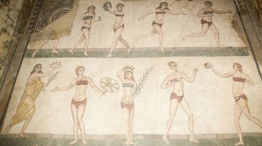 Sicilya, İtalya-03 Mayıs 2011: Mozaik parçası Roma Villa Romana del Casale, Sicilya, UNESCO Dünya Miras Listesi