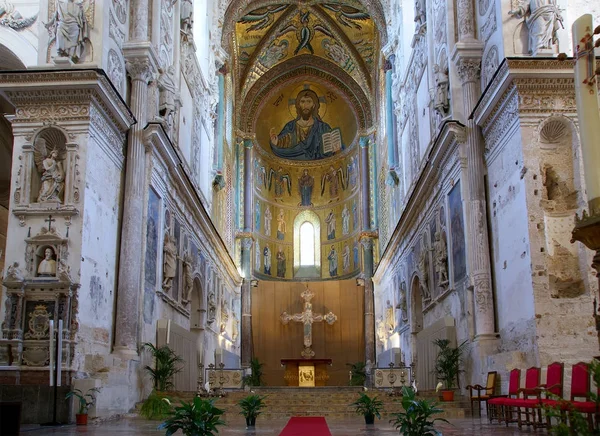 The Christ Pantokrator. Cathedral-Basilica of Cefalu, is a Roman — Stock Photo, Image