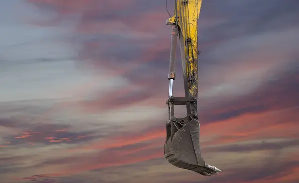 Excavator Bucket Construction Machinery High Heavy Construction Machinery Sky Clouds — Stock Photo, Image