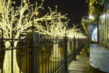 Moskova 'da Noel (Yeni Yıl tatili) dekorasyonu (gece), Rusya