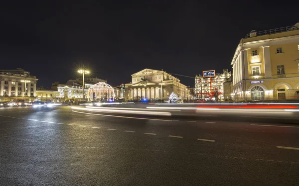 モスクワ ロシア連邦 大きい 偉大なまたはグランド劇場 またスペル ボリショイ ボリショイ劇場の近くクリスマス の装飾 — ストック写真