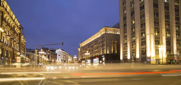 Weihnachts Und Neujahrsfeiertage Illumination Und Autoverkehr Moskauer Stadtzentrum Twerskaja Straße — Stockfoto