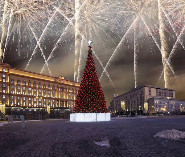 Fyrverkeri Över Jul Nyårshelgen Dekoration Lubyanskaya Lubyanka Torget Kvällen Moskva — Stockfoto