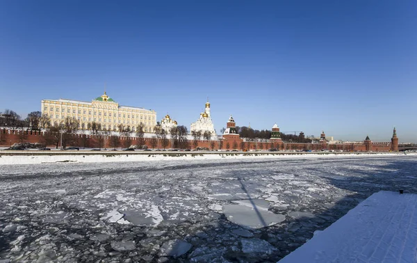 Vista Del Río Moskva Kremlin Moscú Rusia Vista Más Popular —  Fotos de Stock